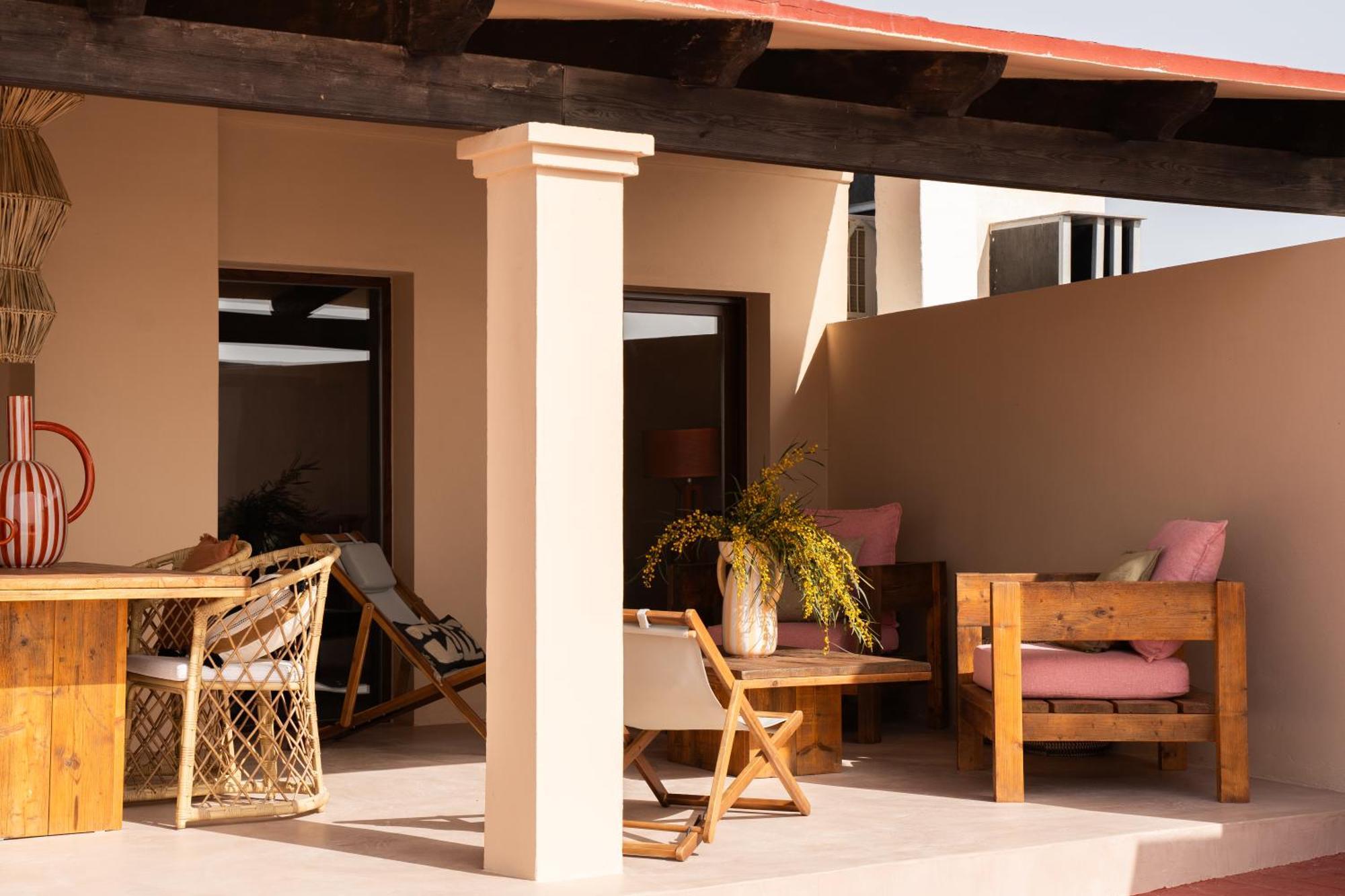 Formentera White Estudios *