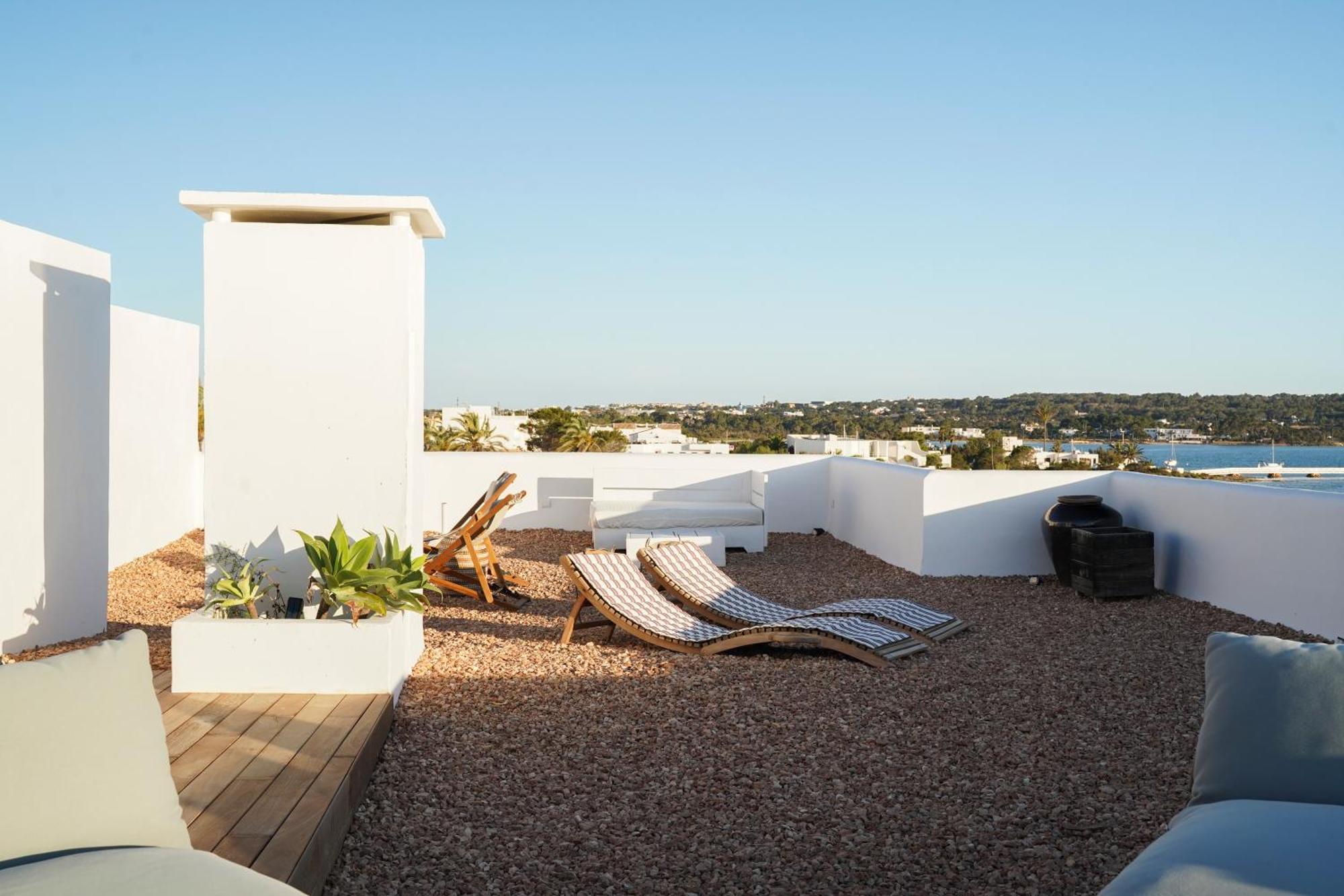 Formentera White Estudios * La Savina (Formentera)